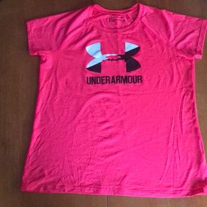 Girls UA t-shirt
